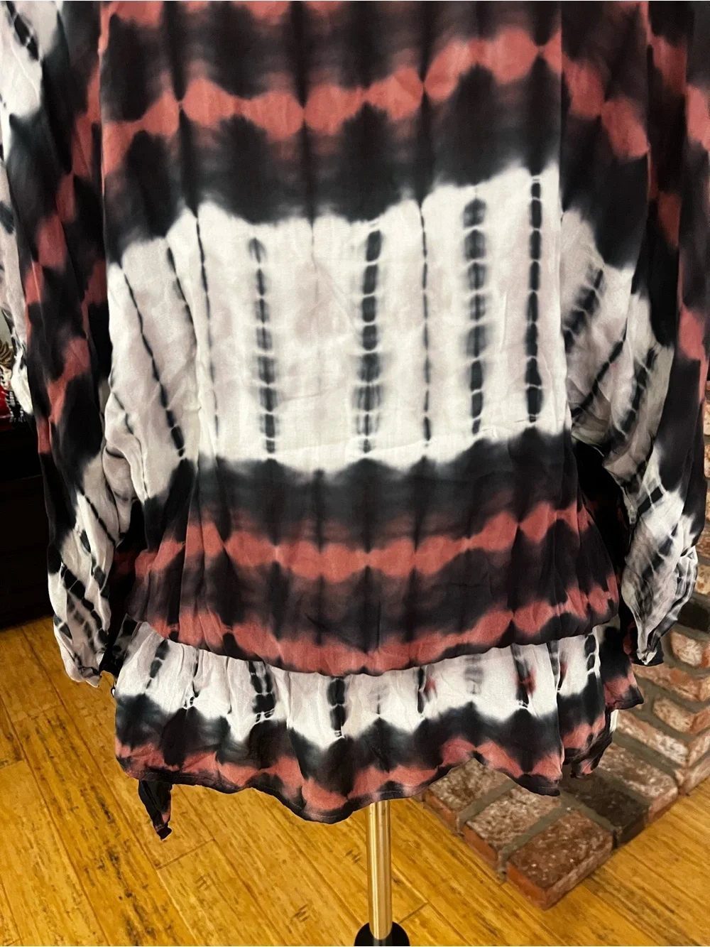 Young Fabulous & Broke Women’s Black and Rust Tie-Dye Long Sleeve Top